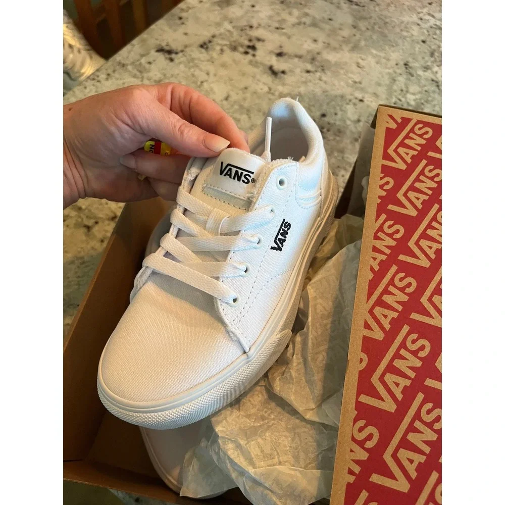 Vans Seldan Platform Kids Sneakers White Canvas Low Top Shoes  Size 1.0